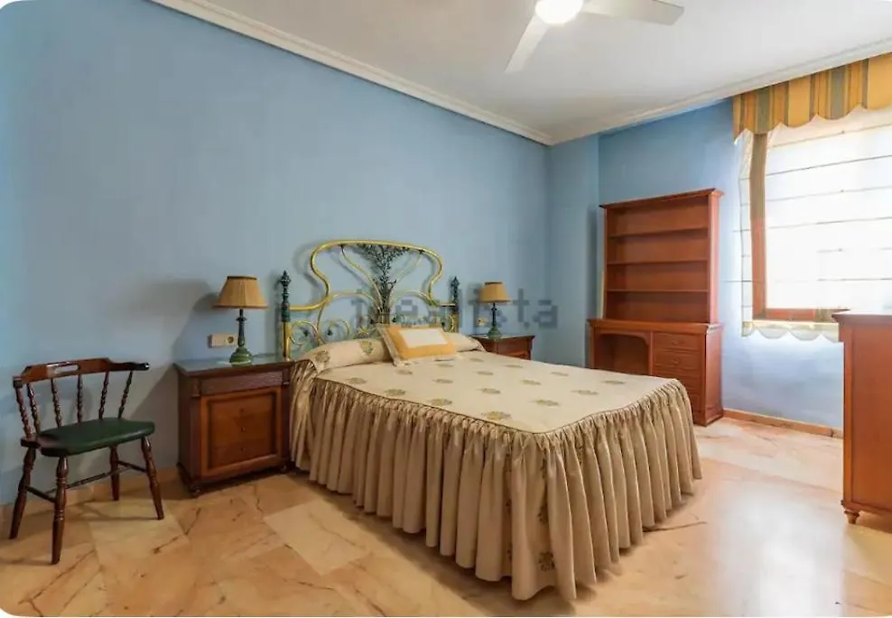 Chalet A Un Paso Del Centro Seville Spain